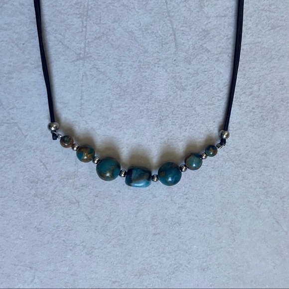 Leather beaded necklace - Picture 3 of 4